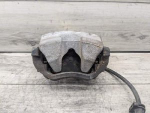 2018-2024 BMW X3 Black Brake Caliper, Front Right (Used OEM)