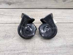 2010-2017 BMW 528i White High and Low Tone Horn Set (Used OEM)