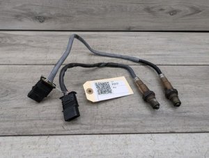 2014-2016 BMW 428i White Set of Pre-Catalyst and Post-Catalyst Oxygen Sensors (Used OEM)