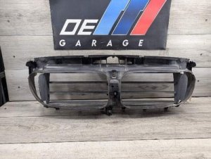 2011-2016 BMW 550i White Radiator Support Air Duct with Flap Control (Used OEM)