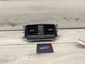 2007-2013 BMW 328i Rear Center Console Air Vent (Used OEM)