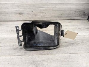 2013-2018 BMW 320i Gray Right Air Duct (Used OEM)