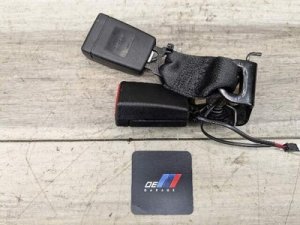 2019-2026 BMW X4 Gray Right Lower Seat Belt Buckle - Rear (Used OEM)