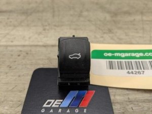 2017-2023 BMW 528i Black Trunk Lid Release Switch (Used OEM)