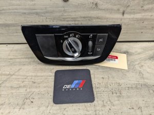 2017-2023 BMW 528i Black Headlamp Switch (Used OEM)