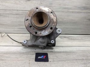 2006-2013 BMW 320i Front Left Spindle Knuckle with Wheel Hub (Used OEM)
