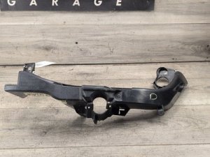 2007-2010 BMW 335i Black Left Headlight Bracket (Used OEM)