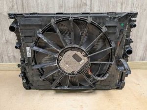 2016-2019 BMW 750i Black Electric Radiator Cooling Fan Motor Assembly (Used OEM)