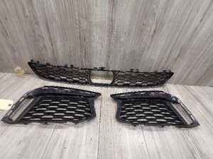 2017-2020 BMW 530e Black Front Bumper Lower Grille Set (Left, Right, Center) (Used OEM)