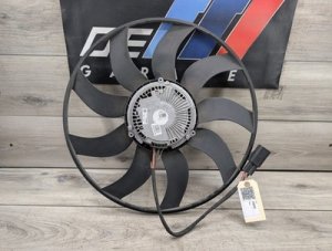 2014-2018 BMW X5 Black Engine Cooling Fan Assembly (Used OEM)