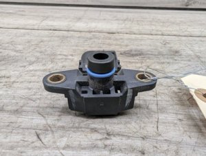 2006 BMW 325i Gray Manifold Differential Pressure Sensor (Used OEM)