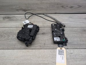 2017-2023 BMW 530e Black Tailgate Lock Actuator - Rear (Used OEM)