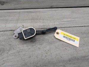 2017-2023 BMW 528i Black Headlight Level Sensor (Used OEM)