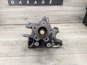2017-2023 BMW 528i Black Rear Left Wheel Carrier (Used OEM)