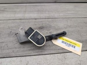 2017-2023 BMW 528i Black Suspension Ride Height Level Sensor (Used OEM)