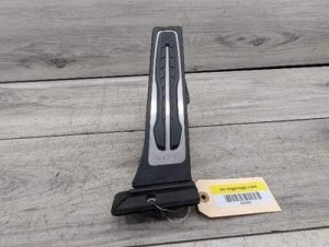 2017-2023 BMW 528i Black Accelerator Pedal Module (Used OEM)