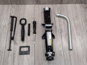 2009-2016 Audi A4 Black Vehicle Tool Kit (Used OEM)