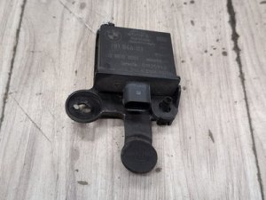 2004-2010 BMW 528i Gray RDC Trigger Transmitter (Used OEM)