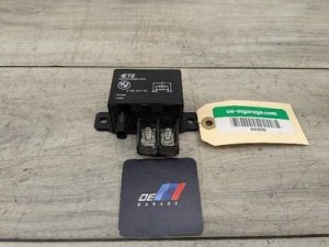 2014-2020 BMW 428i Black Cooling Fan Relay (Used OEM)