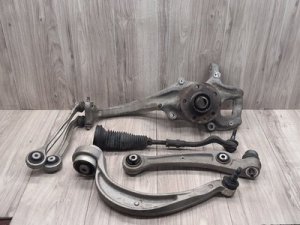 2009-2017 Audi Q5 Black Front Right Steering Knuckle and Control Arm Set (Used OEM)