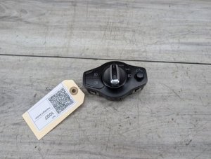 2009-2017 Audi Q5 White Headlight Control Switch (Used OEM)