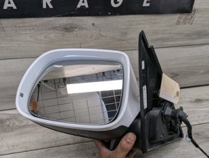 2009-2015 Audi Q5 White Right Side View Mirror Assembly (Used OEM)