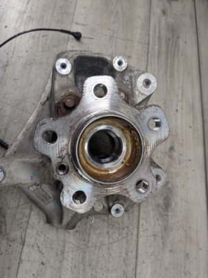 2019-2025 BMW X4 Silver Steering Knuckle with Wheel Bearing (Used OEM)