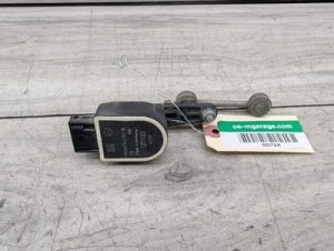 2012-2018 Mercedes-Benz C280 Blue Suspension Height Level Sensor (Used OEM)