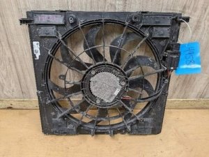 2018-2024 BMW X3 Black Radiator Cooling Fan Assembly (600W) (Used OEM)