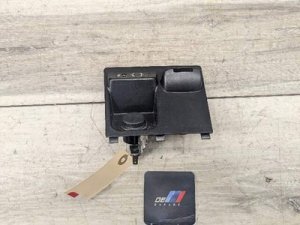 2015-2019 BMW X6 Black USB/AUX-IN Socket (Used OEM)