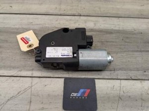 2014-2020 BMW M4 White Sunroof Motor (Used OEM)
