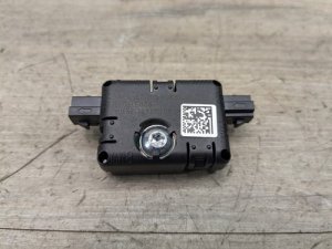 2020-2026 BMW X6 Trap Circuit (Used OEM)