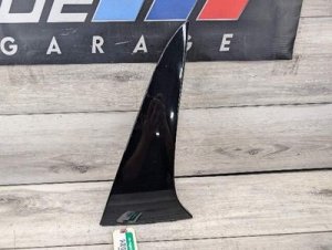 2014-2018 BMW X5 White Rear Fin, Right (Used OEM)