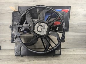 2007-2013 BMW 335i Engine Radiator Cooling Auxiliary Fan 600W (Used OEM)
