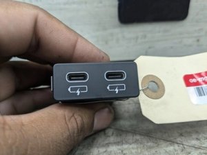 2017-2023 BMW 528i Black Dual USB-C Port (Used OEM)
