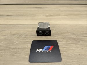 2017-2023 BMW 528i Dual USB-C Port Module (Used OEM)