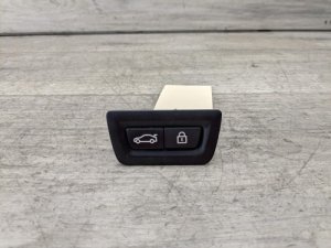 2009-2015 BMW 750i White Trunk Lid / Central Locking Switch (Used OEM)
