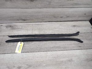 2012-2019 BMW 320i Gray Windshield Side Drip Molding (Used OEM)