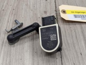 2017-2023 BMW 528i Gray Headlight Level Sensor (Used OEM)