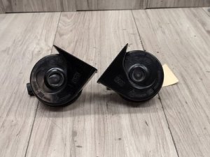 2015-2018 BMW X4 Black Horn Set (High and Low Pitch) (Used OEM)
