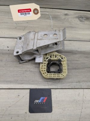 2019-2026 BMW M3 Adapter, Left (Used OEM)