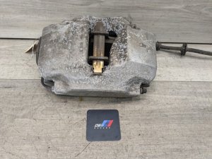 2017-2023 BMW 528i Front Right Brake Caliper (Used OEM)