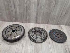 1997-2000 BMW 528i xDrive Dual Mass Flywheel and Clutch Kit (240mm) (Used OEM)