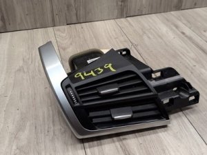  BMW X5 m Black Left Driver Side Dashboard Air Vent (Used OEM)