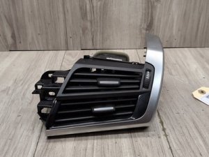 BMW X5 m Black Right Outer Dashboard Air Vent (Used OEM)