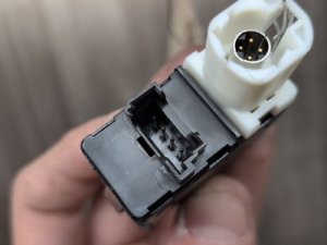 2014-2020 BMW i8 Black USB/AUX-In Socket (Used OEM)