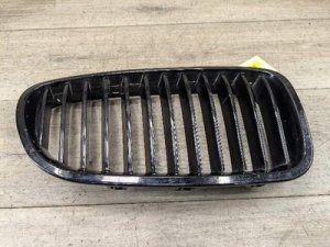 2011-2013 BMW 528i White Front Right Kidney Grille (Used OEM)