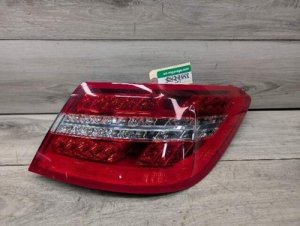 2010-2013 Mercedes-Benz E500 Blue Rear Right Outer Tail Light Assembly (Used OEM)