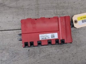 2014-2020 BMW M4 Gray Positive Battery Distributor B+ Multifuse (Used OEM)