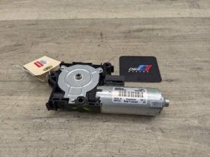 2019-2024 BMW X4 Panoramic Sunroof Sun Shade Motor (Used OEM)